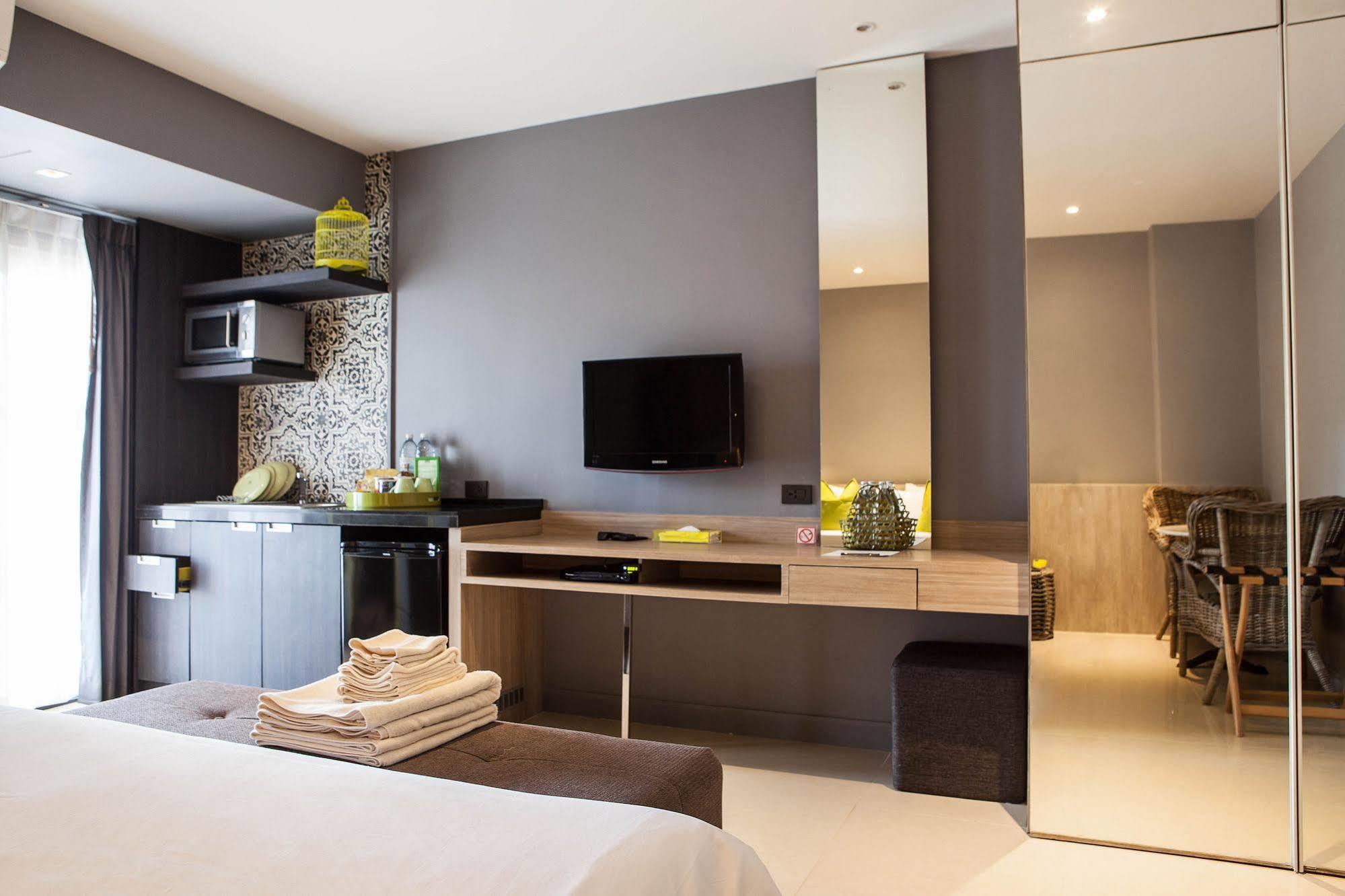 Ploen Chaweng By Tolani Hotel Exterior photo