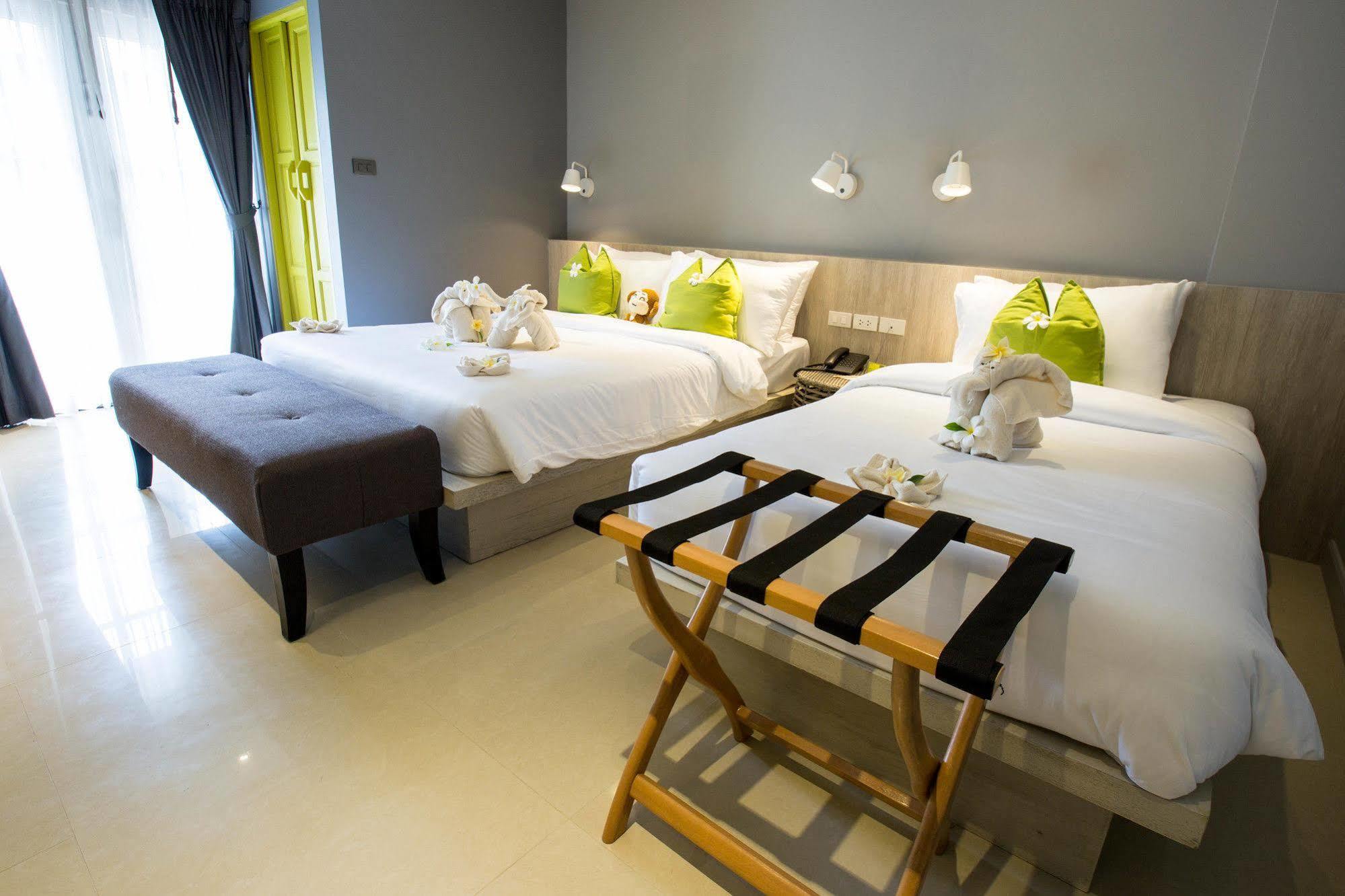 Ploen Chaweng By Tolani Hotel Exterior photo
