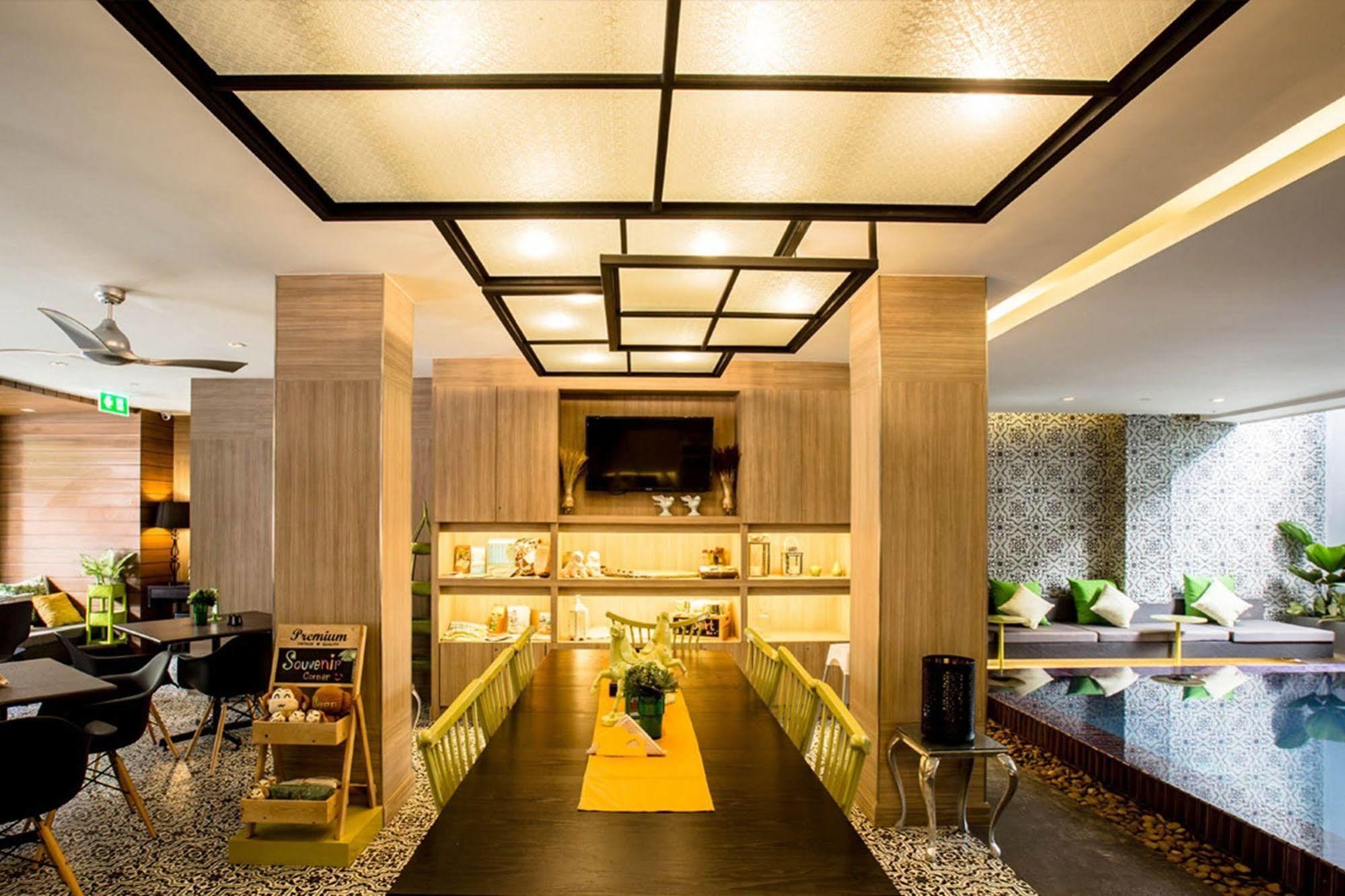 Ploen Chaweng By Tolani Hotel Exterior photo