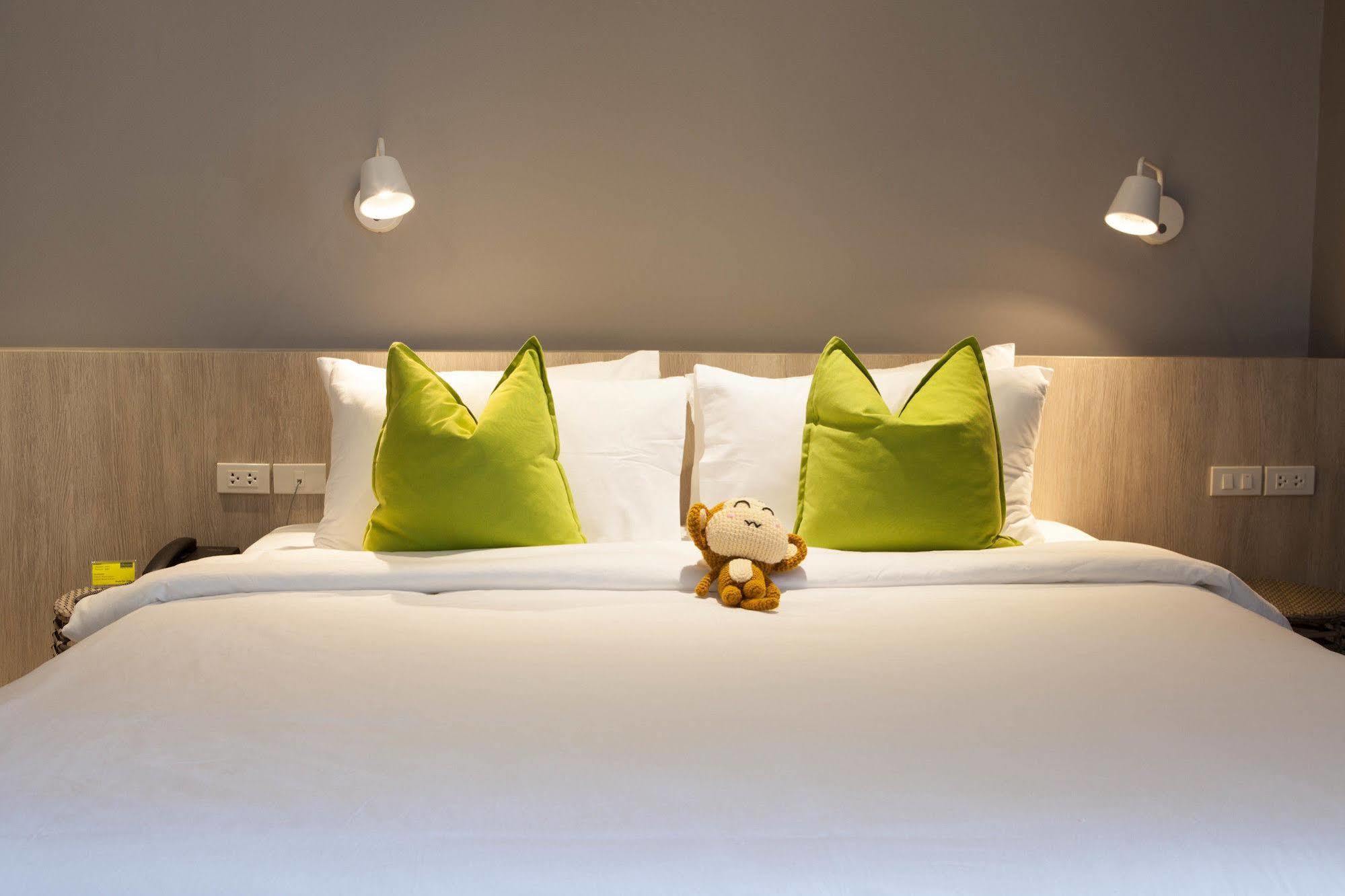 Ploen Chaweng By Tolani Hotel Exterior photo